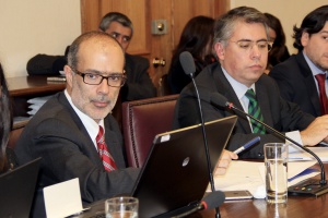 Ministro de Hacienda, Rodrigo Valdés, expuso el proyecto de Agenda Laboral en la Comisión de Hacienda de la Cámara de Diputados