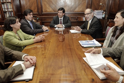 Ministro Arenas recibió al Comité Ejecutivo del BancoEstado