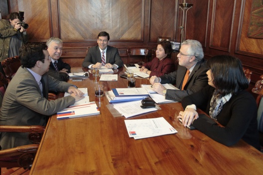 Comité de Ministros del Área Económica revisó avances del Plan de Reforzamiento de la Inversión 2014