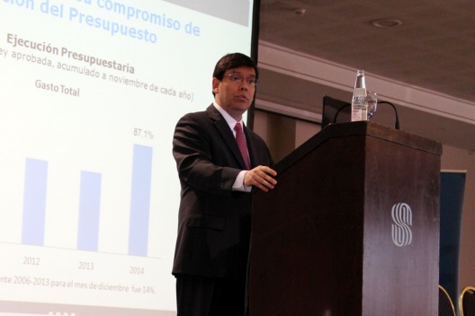 Ministro Alberto Arenas expuso en seminario "Visión Económica y Empresarial" en Región del Biobío