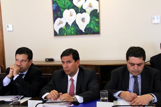 Ministro Alberto Arenas presentó proyecto de fortalecimiento del SII ante Comisión de Hacienda de la Cámara