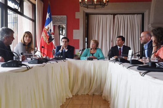 Ministro Arenas participa en Comité Político por Reforma Educacional