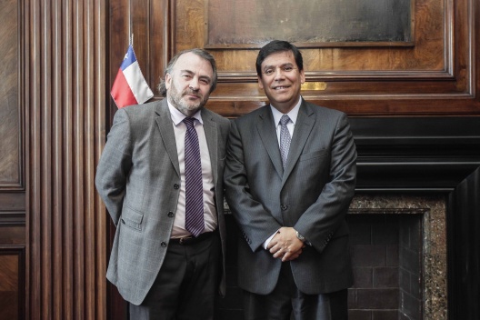 Ministro Arenas junto a Pepe Auth, nuevo presidente de la Comisión de Hacienda de la Cámara 