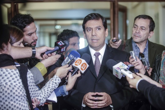 Ministro Alberto Arenas se refiere al IPOM del Banco Central