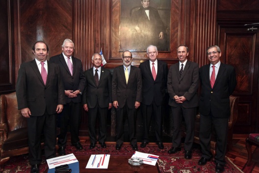 Ministro Rodrigo Valdés recibió a presidentes de las ramas de la CPC