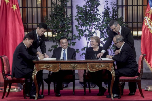 Chile y China firmaron convenio para evitar la doble tributación