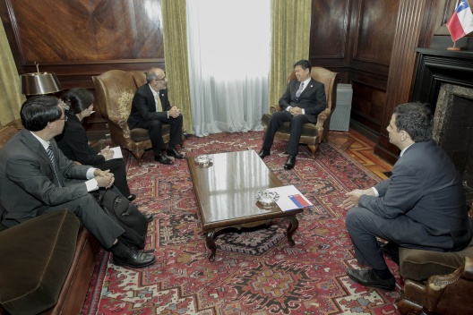Ministro Valdés se reunió comisionado de la Administración Tributaria Estatal de China, Jun Wang