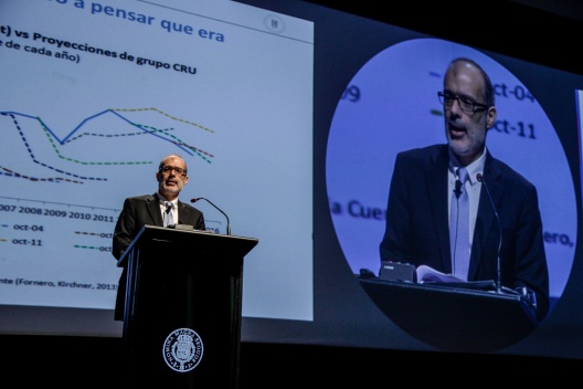 Ministro Rodrigo Valdés inauguró el Seminario Internacional de Inversiones de Moneda Asset 2015.
