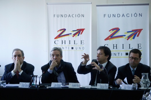Subsecretario Alejandro Micco en seminario de Funcación Chile 21. (Foto gentileza Agencia Uno)
