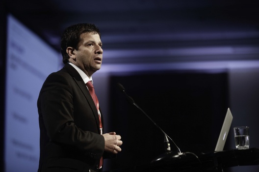 El subsecretario de Hacienda, Alejandro Micco, expuso en el XXI Congreso de Finannzas y Negocios (Confyn) 2015.