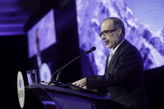 Ministro Rodrigo Valdés intervino en Cena Anual de la Industria 2015