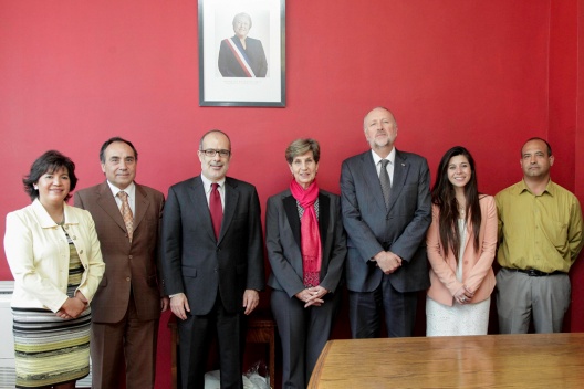 Ministro Valdés junto a parlamentarios de la Región de Atacama