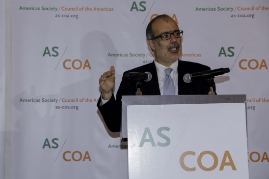 Ministro Rodrigo Valdés ofrece una conferencia pública en el Council of the Americas, en el marco de su visita a Nueva York.
