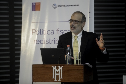 Ministro de Hacienda inaugura seminario “Chile: Efectos Distributivos de la Reforma Tributaria de 2014”, del Banco Mundial.