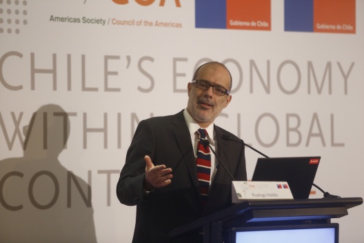 Ministro de Hacienda interviene en seminario “La economía chilena en el contexto global”, organizado por  Americas Society/ Council of the Americas.