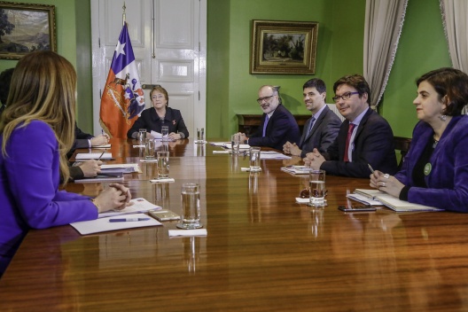 4 de agosto: Presidenta Bachelet encabeza comité de ministros para analizar materias   previsionales en La Moneda.
