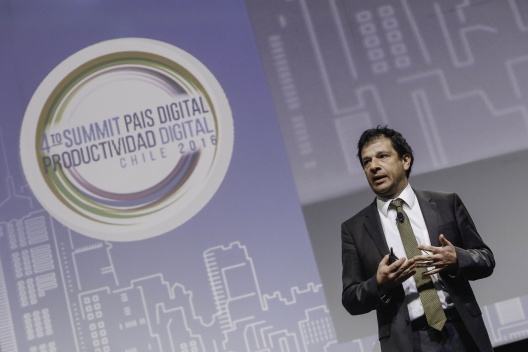 Subsecretario de Hacienda expone en cuarta versión del “Summit País Digital 2016: Productividad Digital”, que organiza Fundación País Digital. 