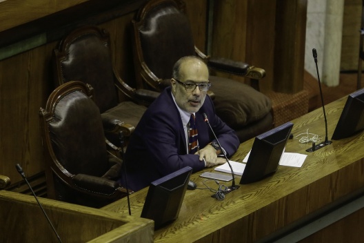 Ministro de Hacienda presenta Presupuesto 2017 en la Sala de la Cámara de Diputados.