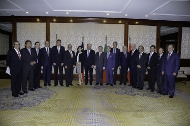 Ministros de Finanzas de la Alianza del Pacífico junto al consejo empresarial del bloque.
