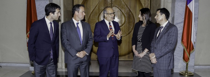 Ministro de Hacienda en el Senado junto a nuevos integrantes del consejo de la Comisión para el Mercado Financiero (CMF), Kewin Cowan Logan, Mauricio Larraín Errázuriz, Rosario Celedón Förster y Christián Larraín Pizarro.