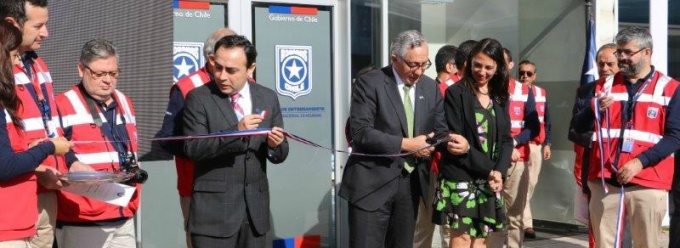 Subsecretaria de Hacienda, Macarena Lobos, junto al director general de Aduanas, Claudio Sepúlveda, inauguran nuevo Centro de Entrenamiento de Aduanas