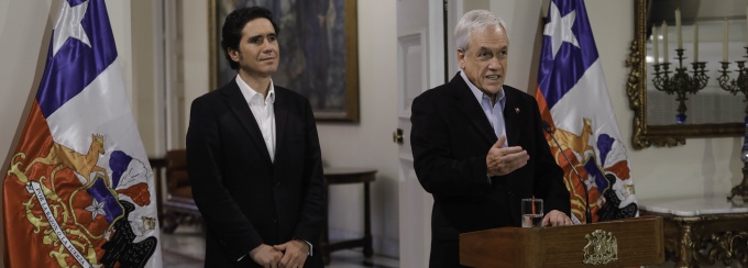 El Presidente de la República, Sebastián Piñera, junto al Ministro de Hacienda, Ignacio Briones. 