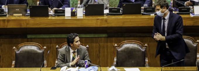 El Ministro de Hacienda, Ignacio Briones, en la Sala de la Cámara de Diputados durante la tramitación del proyecto de ley.