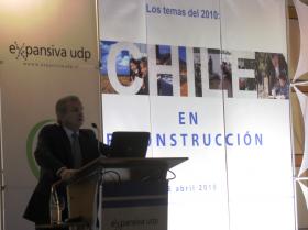 Ministro de Hacienda, Felipe Larraín, expone en seminario 