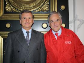 Ministro de Hacienda, Felipe Larraín, junto al Presidente de la República, Sebastián Piñera.