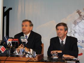 Ministro de Hacienda, Felipe Larraín, y Salvador Valdés, Asesor Senior del Ministro de Hacienda.