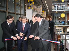 Este mediodía el Ministro de Hacienda, Felipe Larraín, inauguró la Feria Laboral DuocUC 2010, junto al Presidente de la Sofofa, Andrés Concha; el Director del Sence, José Miguel Berguño, y el Rector de DuocUC, Jaime Alcalde.