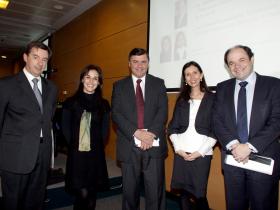 Mesa redonda "Donaciones para la Reconstrucción Ley N° 20.444", organizada por el Círculo Legal de Icare.