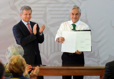 Presidente Sebastián Piñera y ministro Felipe Larraín visitan la Residencia del Adulto Mayor “Rosita Renard