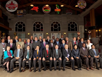 Foto oficial del IV Encuentro de Ministros de Hacienda de América y el Caribe, y la Asamblea Anual de Gobernadores del Banco Interamericano de Desarrollo (BID).