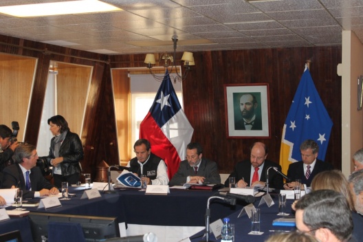 Ministro de Hacienda, Felipe Larraín, participa en reunión del Consejo de Política Antártica.