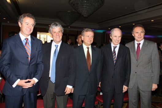 Ministro Larraín participa en seminario “Visión Económica y Empresarial 2011-2012”, organizado por la Sofofa y la Universidad del Desarrollo.
