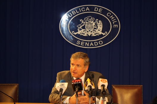 ARCHIVO: Ministro de Hacienda, Felipe Larraín, en el Congreso Nacional.