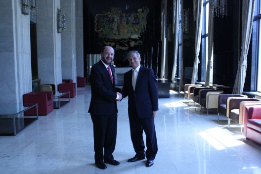 Ministro de Hacienda, Felipe Larraín, junto al ministro de Relaciones Exteriores, Alfredo Moreno.