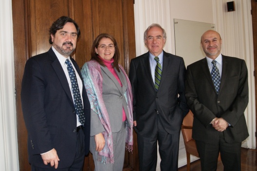 Subsecretario de Hacienda, Julio Dittborn, recibe a representante del BID en Chile.