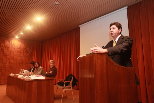 Rodrigo Cerda expuso en Foro sobre Reforma Tributaria en la Universidad Católica