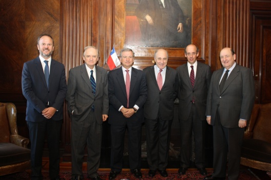 Ministerio de Hacienda recibirá premio a la “Institucionalidad económica chilena” entregado por ICARE