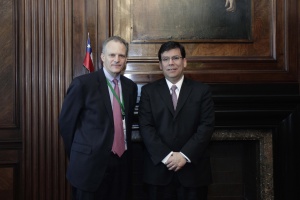 Ministro Arenas en reunión bilateral con Alejandro Werner, Director del Departamento del Hemisferio Occidental del Fondo Monetario Internacional (FMI) 