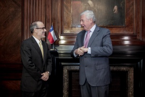 Ministro de Hacienda, Rodrigo Valdés, se reunió con el presidente de la Sofofa, Hermann von Mühlenbrock