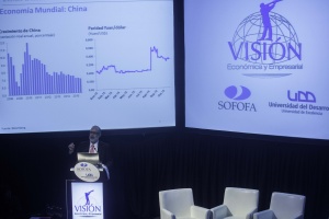 Ministro Rodrigo Valdés participó en el seminario "Visión Económica y Empresarial", organizado por la Sofofa.
