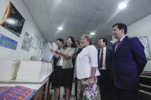13 de marzo: Ministro Arenas acompaña a la Presidenta Bachelet en visita a la empresa Master Wise para anunciar líneas de apoyo y trabajo para las pymes.