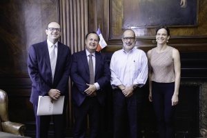 28 de octubre: Ministro Valdés sostuvo reunión con dip. J. Pilowsky, A. Ferreiro y Jeannette Von Wolfersdorff por rendición de cuentas del gasto público