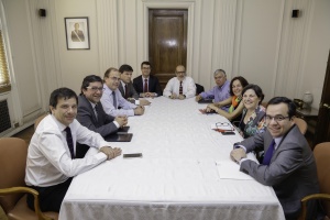 1 de diciembre: Comité Económico de Ministros, encabezado por el titular de Hacienda, da la bienvenida a la nueva ministra del trabajo, Alejandra Krauss.