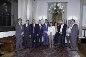 13 de enero: Comité Económico de ministros, presidido por el ministro de Hacienda, se reúne con el Comité Político en La Moneda.