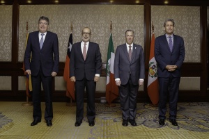 Ministros de Finanzas de la Alianza del Pacífico posan para la foto oficial de la XII Reunión de la instancia.