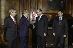 13 de abril: Ministro de Hacienda recibe en visita protocolar al nuevo presidente de la CPC,   Alfredo Moreno.